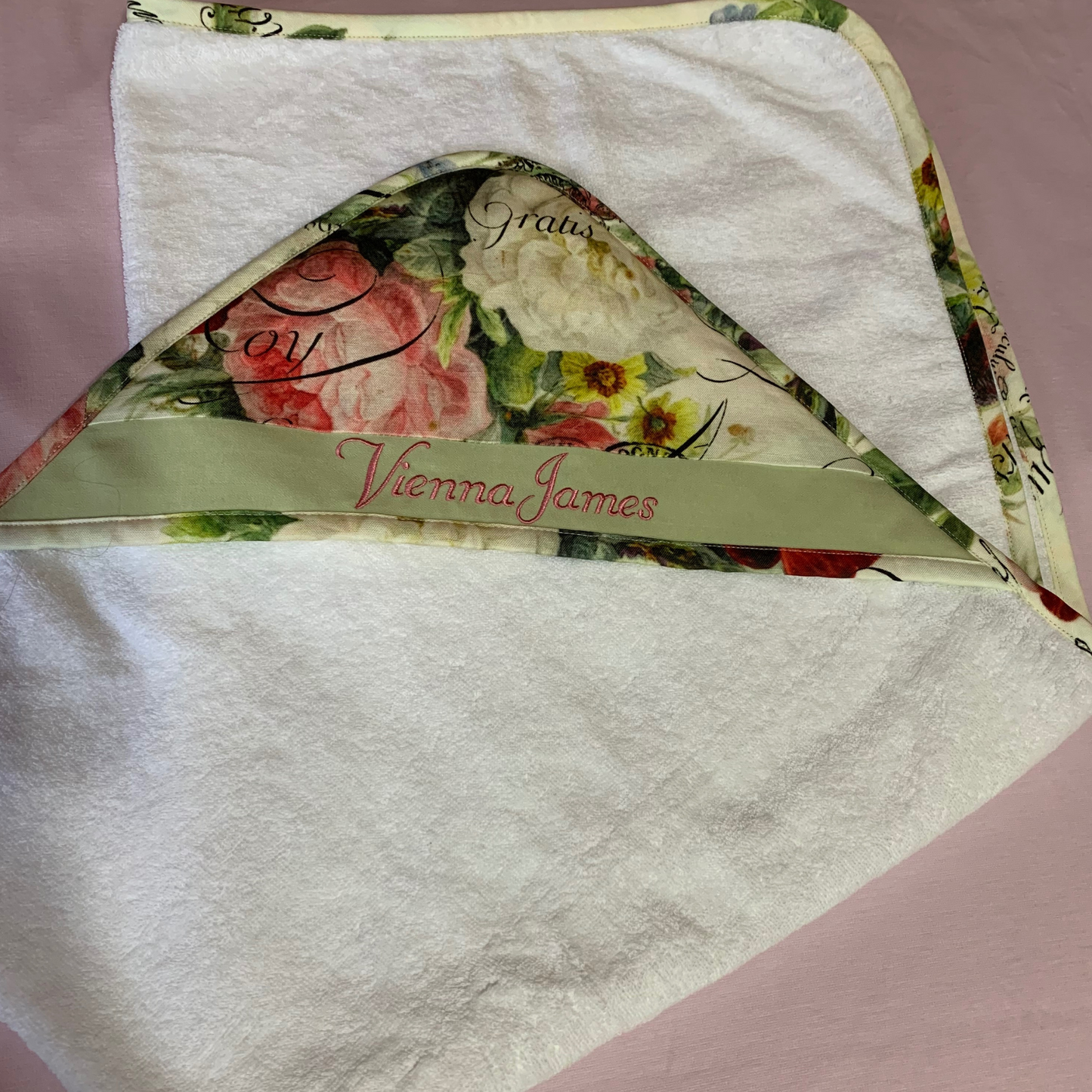 Newborn Rosey Baby Gift Set