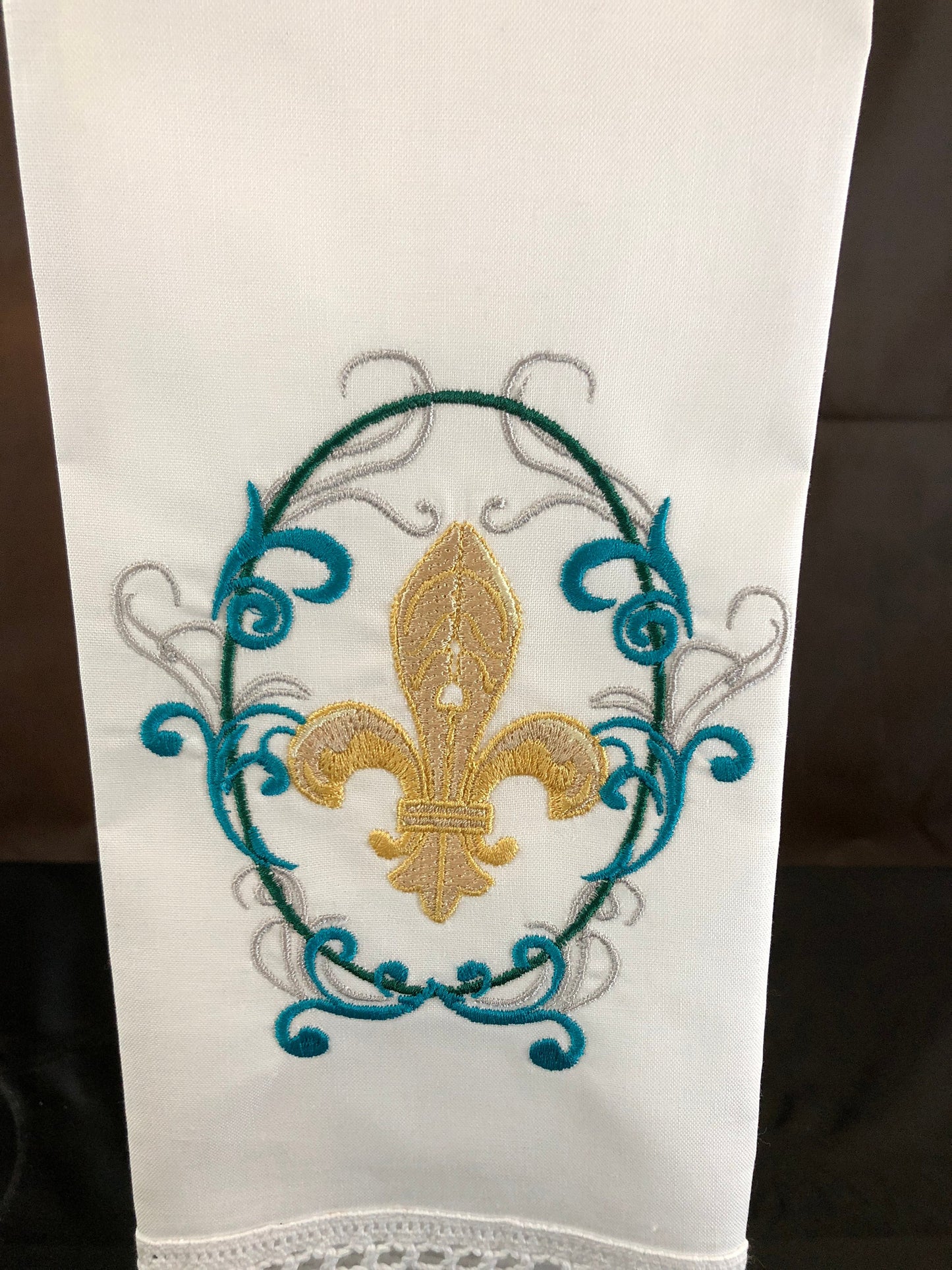 fleur de lis hand towel