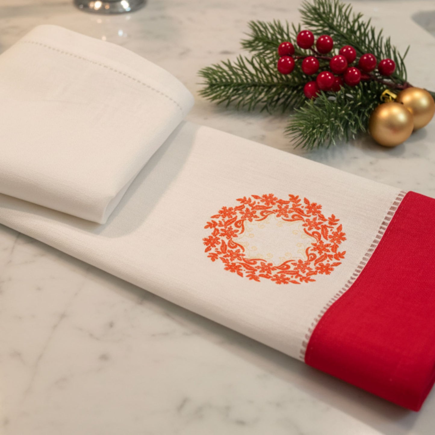 Christmas Wreath embroidered Linen Guest Towel - Holiday Decor