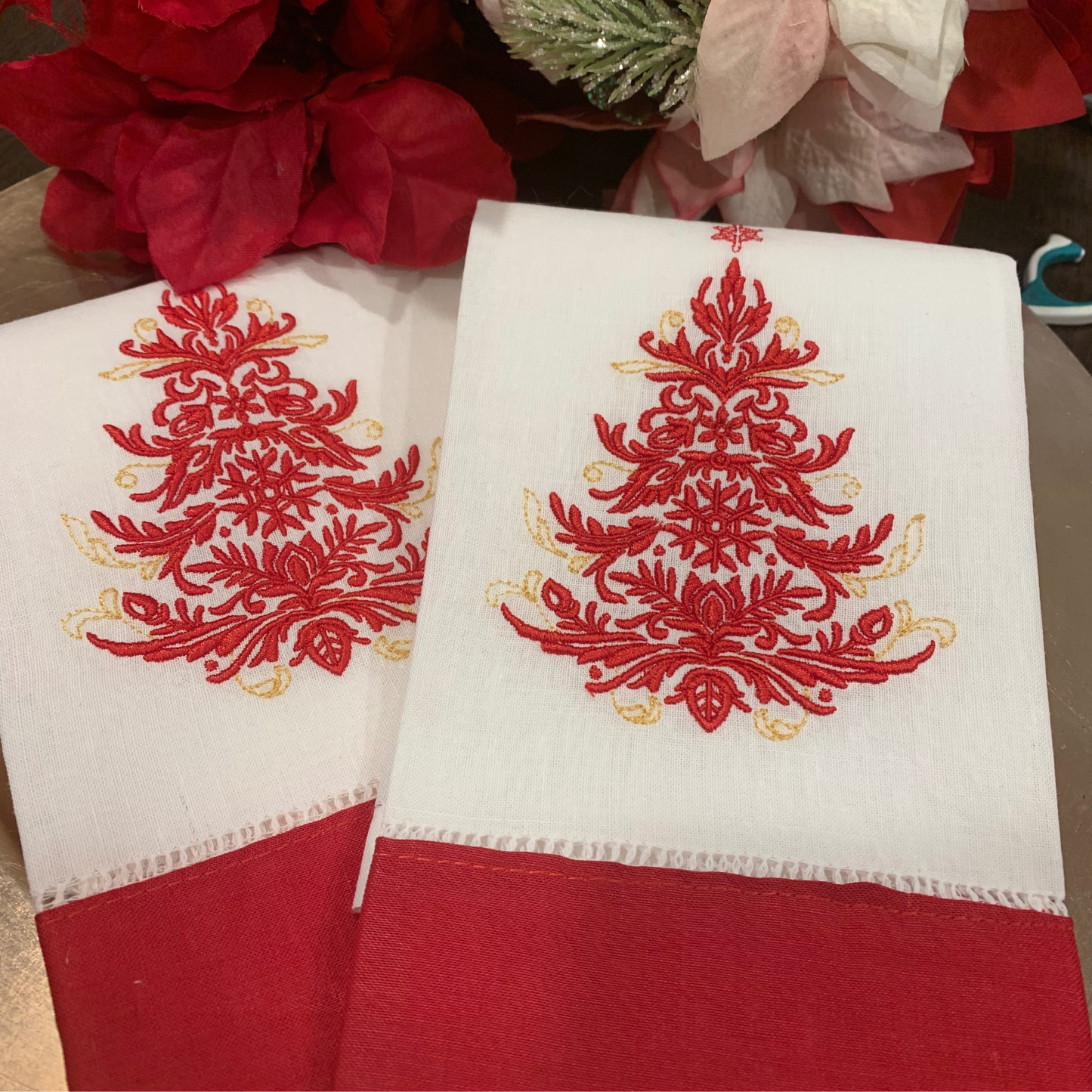 Guest Linen Towel Christmas Tree Embroidery - Holiday Decor