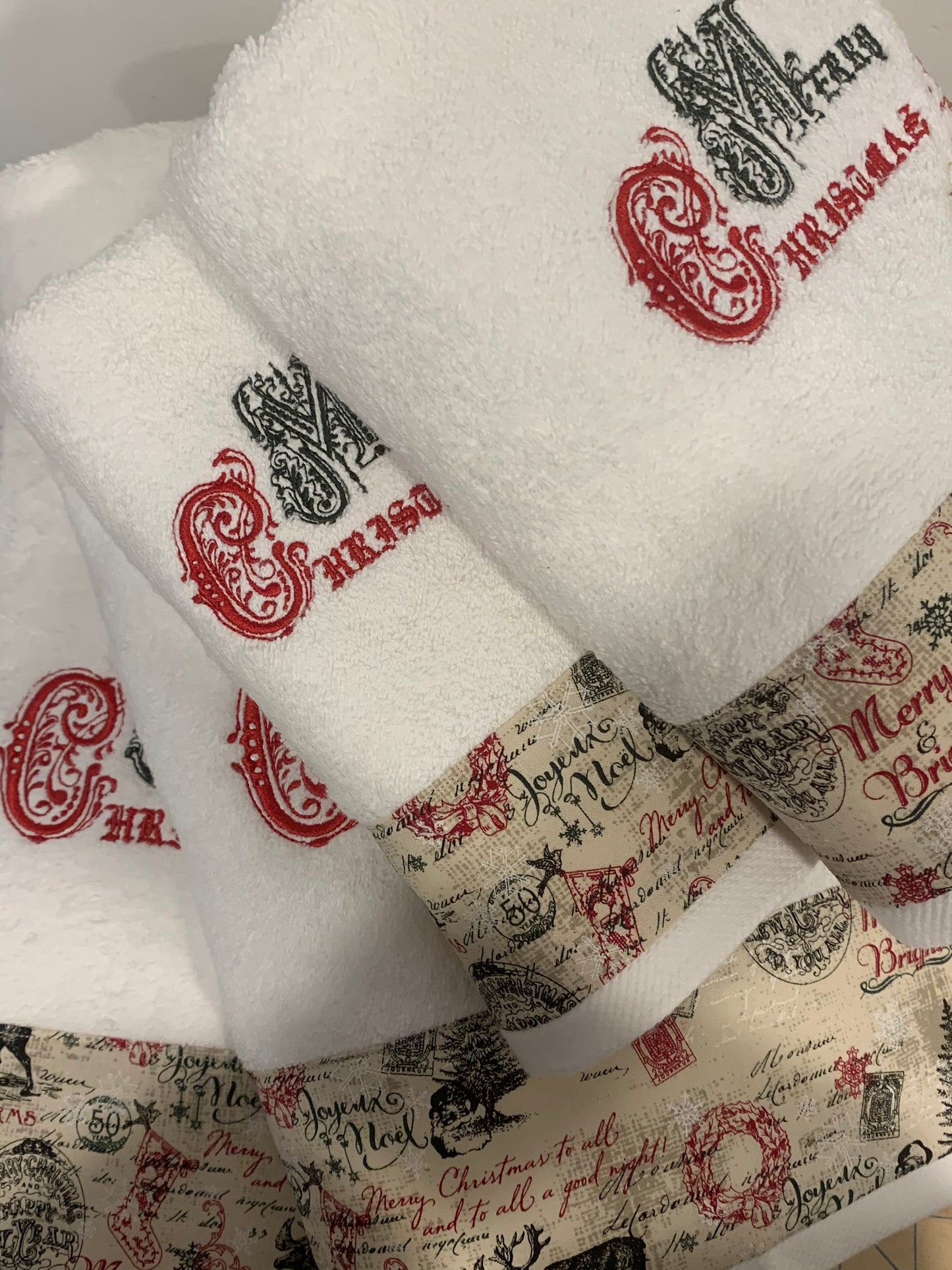 Merry Christmas Towel Set