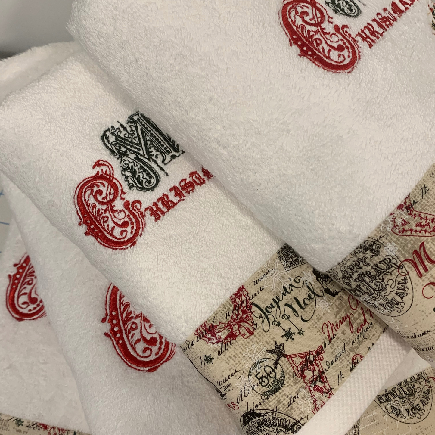 Merry Christmas Towel Set