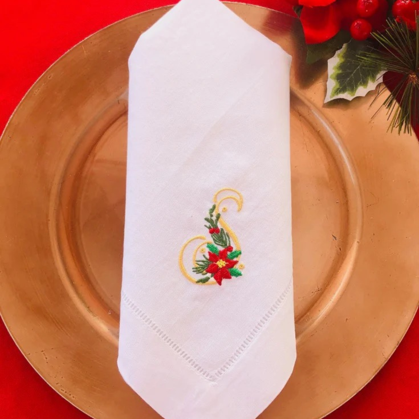 Monogrammed Christmas Linen Dinner Napkins – Personalized Holiday Table Décor