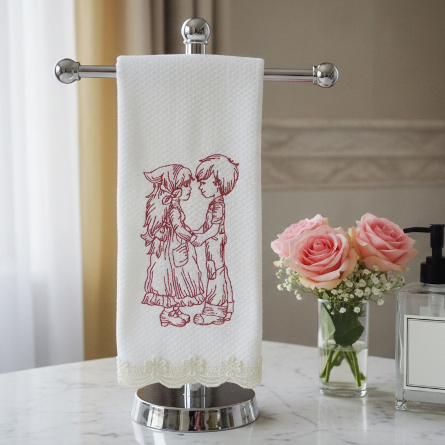 Embroidered Fingertip Towel Set - Scalloped Lace - Love Design - Bathroom Decor - Set of 5