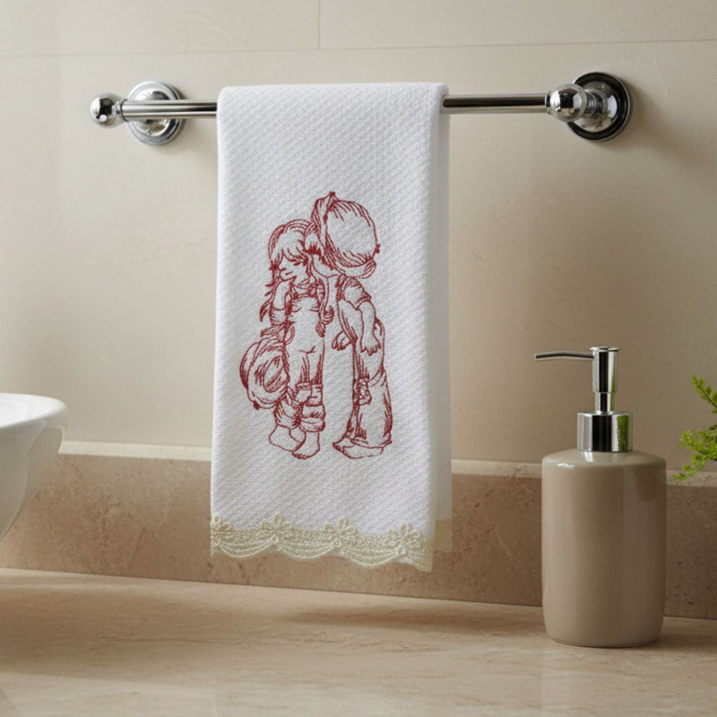 Embroidered Fingertip Towel Set - Scalloped Lace - Love Design - Bathroom Decor - Set of 5