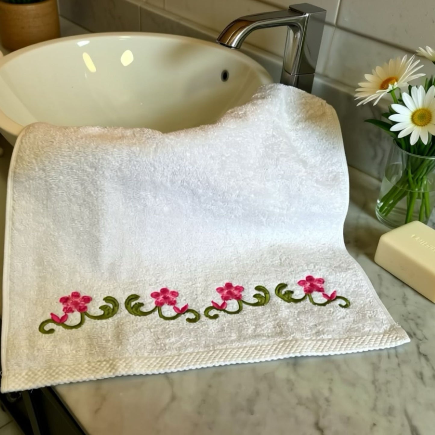 Floral Embroidered Bath Towel Set | 600 GSM Cotton Towels