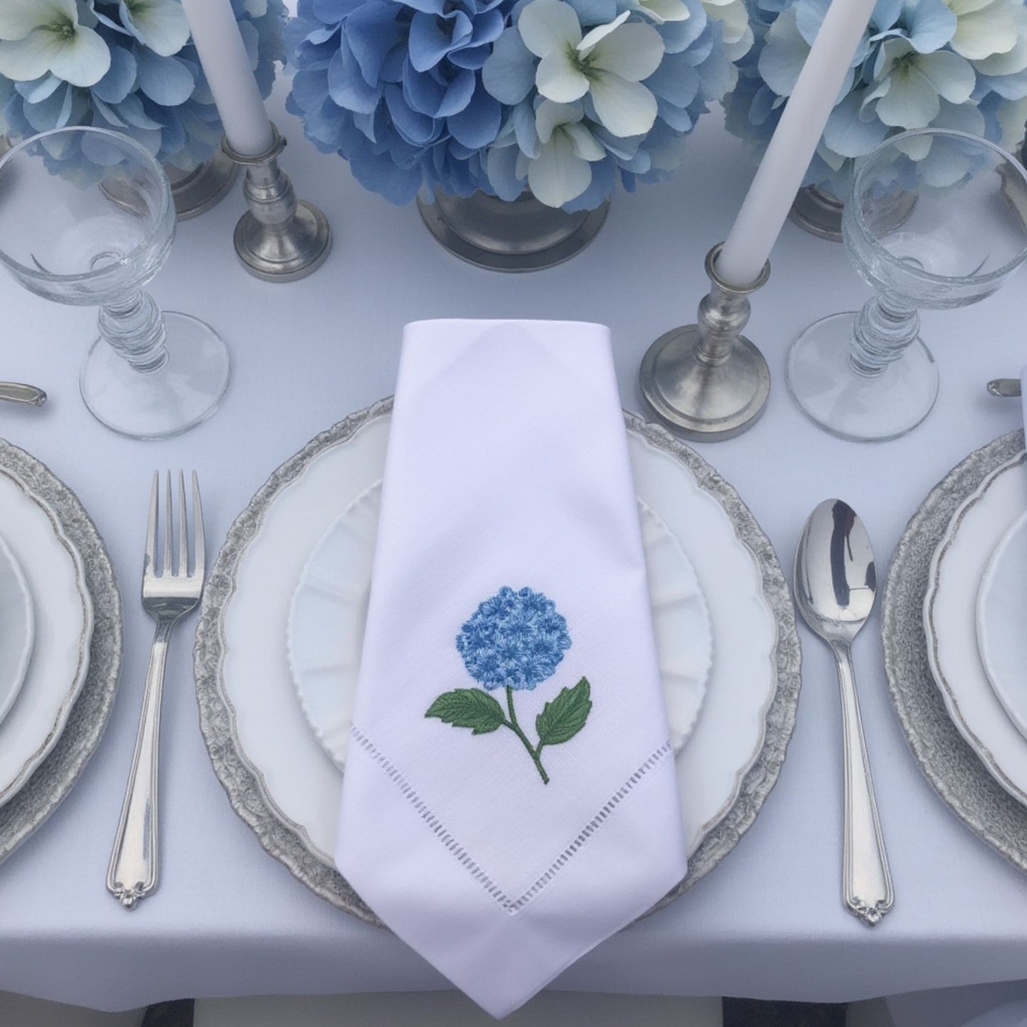 Hydrangea Linen Napkin | Embroidered Floral Dinner Napkin
