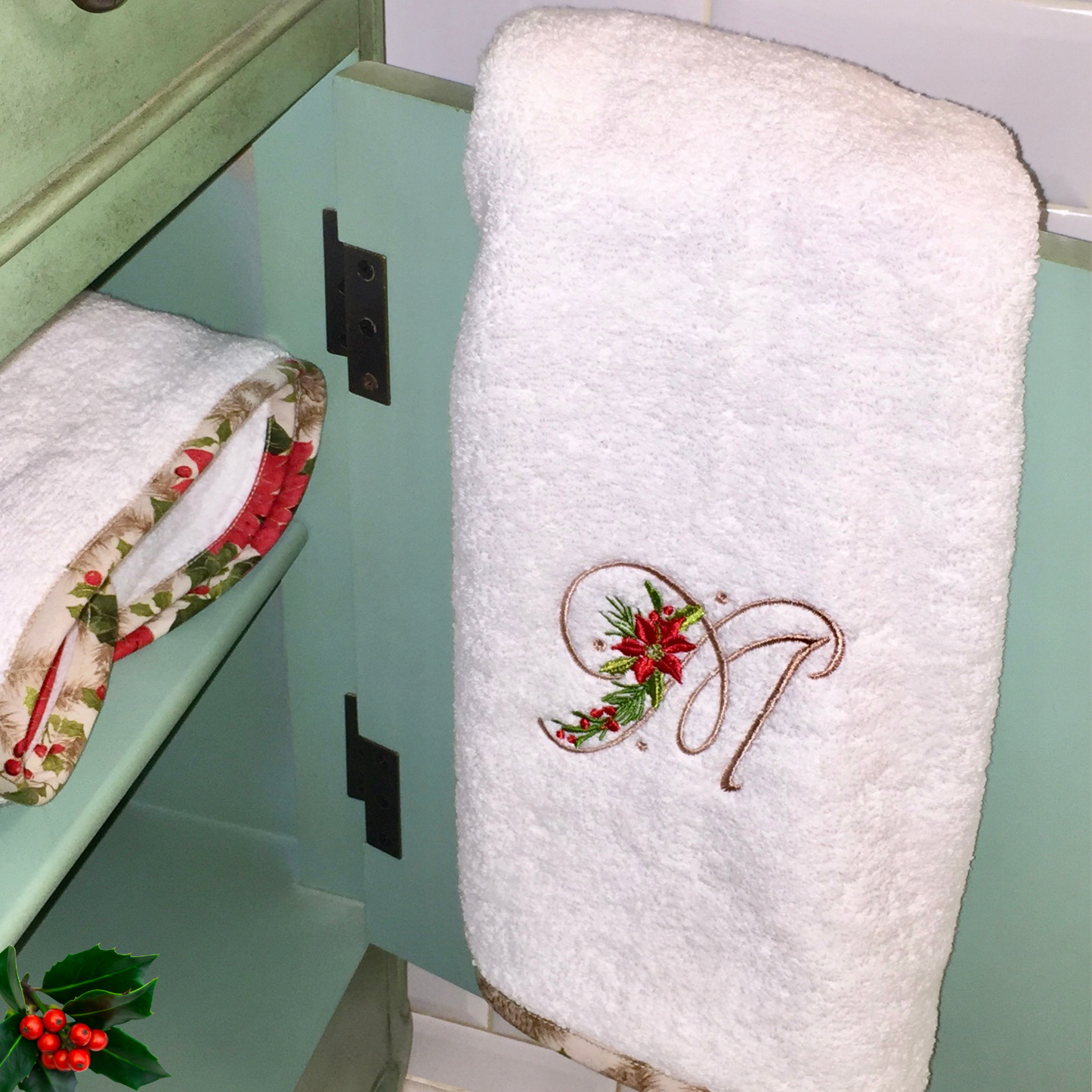 Christmas Monogram Bath Towel Set