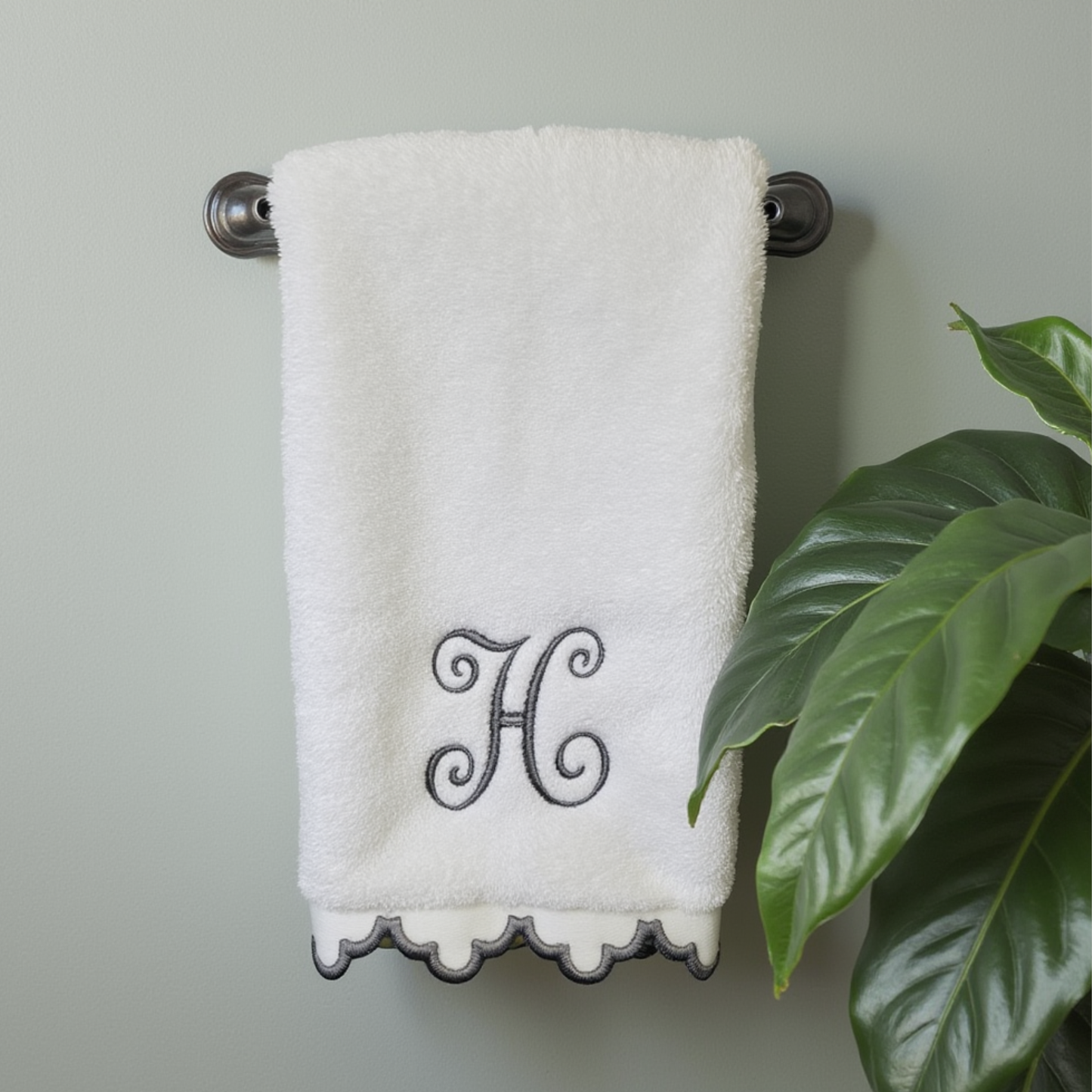 Personalized Scalloped Edge Towel Set – Monogrammed Luxury Towels