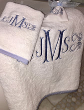 Load image into Gallery viewer, monogram bath towel with piping
