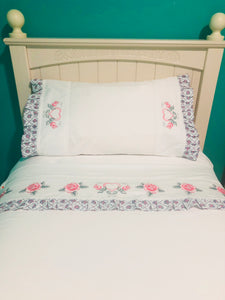 organic bed sheet set embroidered with roses