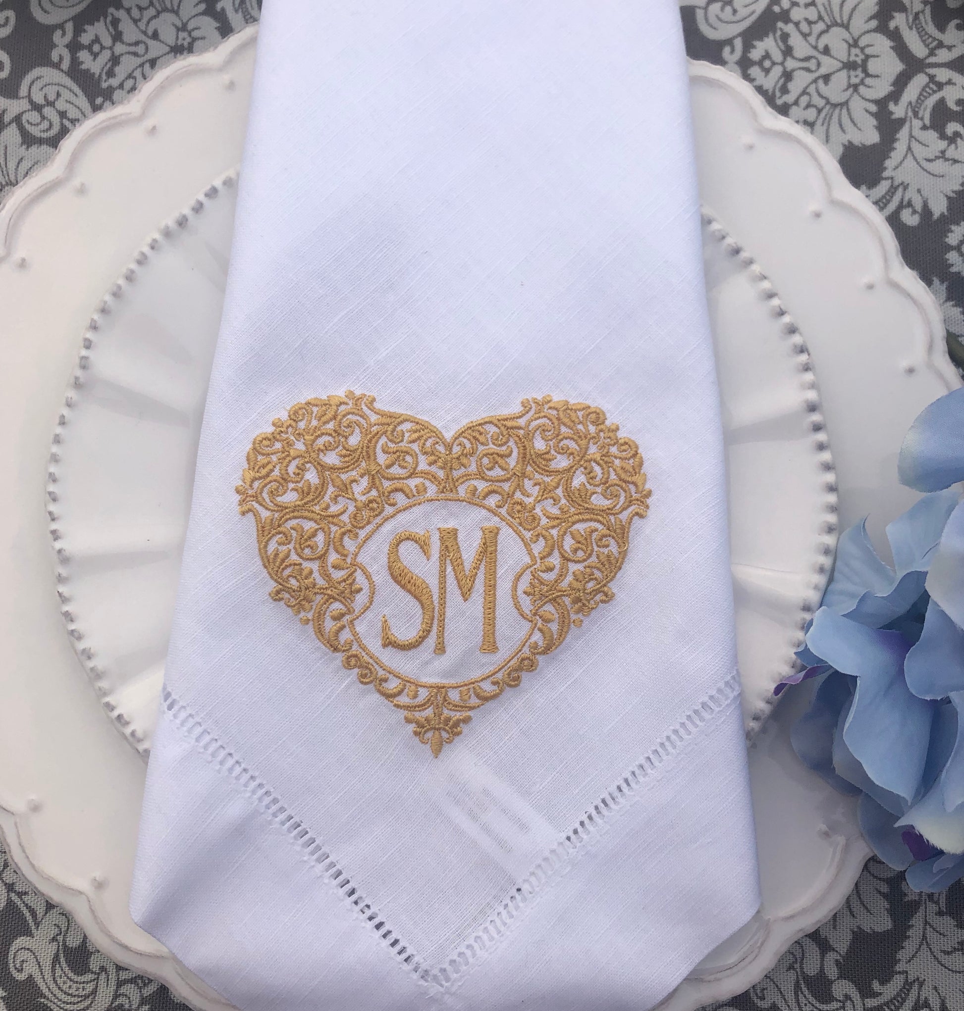 embroidered linen dinner napkins