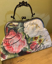 Load image into Gallery viewer, custom kiss clasp handbag